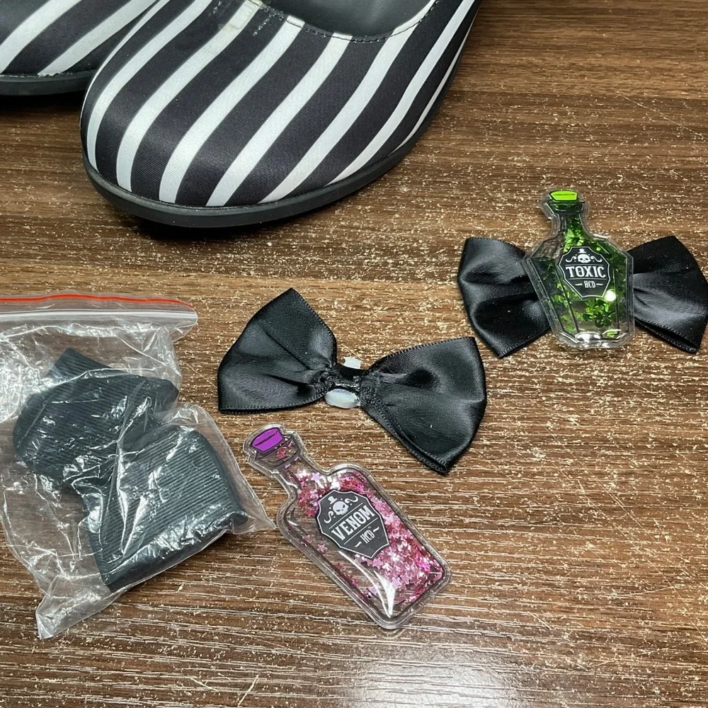 Hot Chocolate Design poison striped mid heels, Us11/HCD41 REMOVED ACCESSORIES - Picture 10 of 14